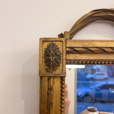 Classicistic wall mirror 