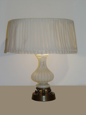 Table lamp